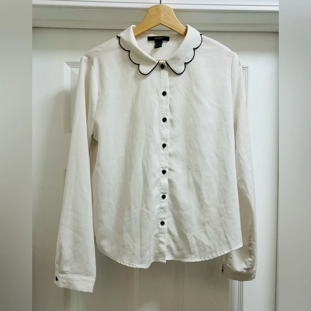 Forever 21 Collared White Top - Picture 2 of 4